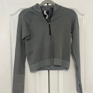 Lululemon run cropped half zip
